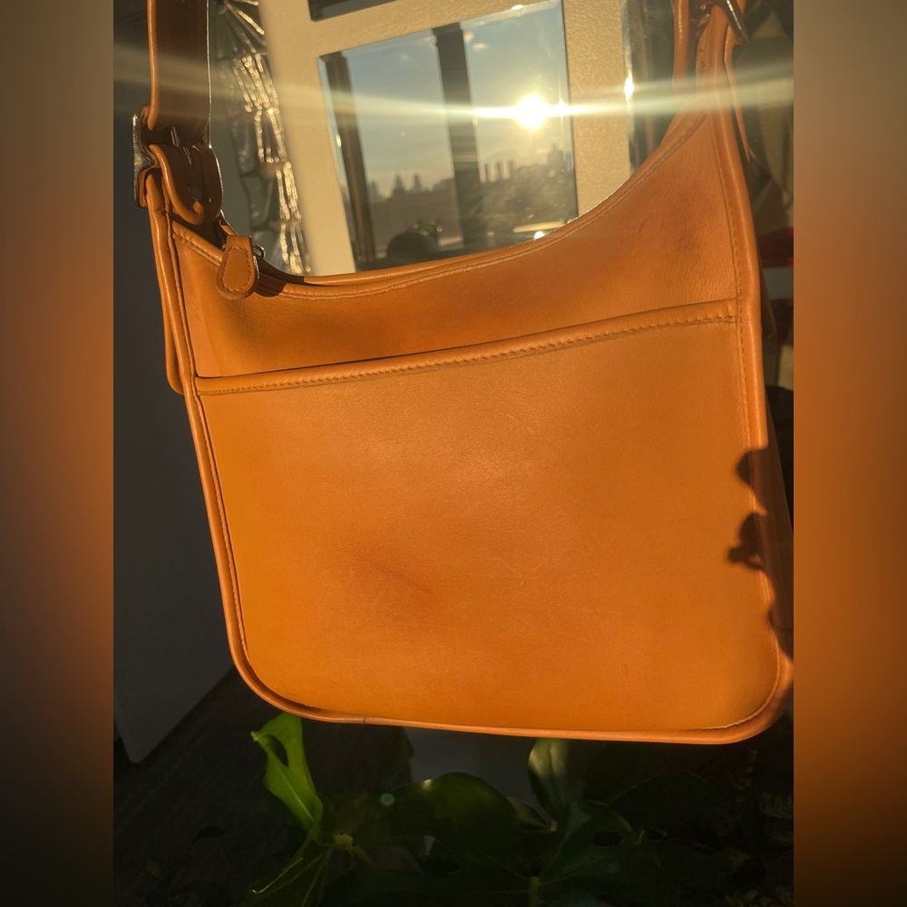 Coach Vintage Tan Legacy Shoulder Zip Bag Adjustable Strap Purse - Picture 4 of 14